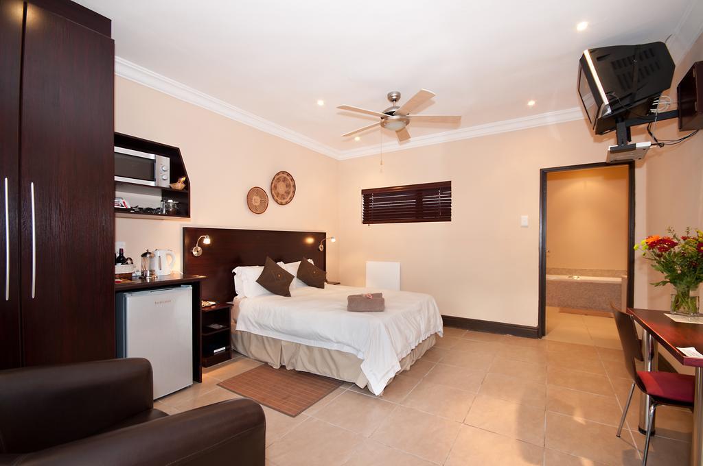 Africa Beach B&B Порт Елизабет Екстериор снимка