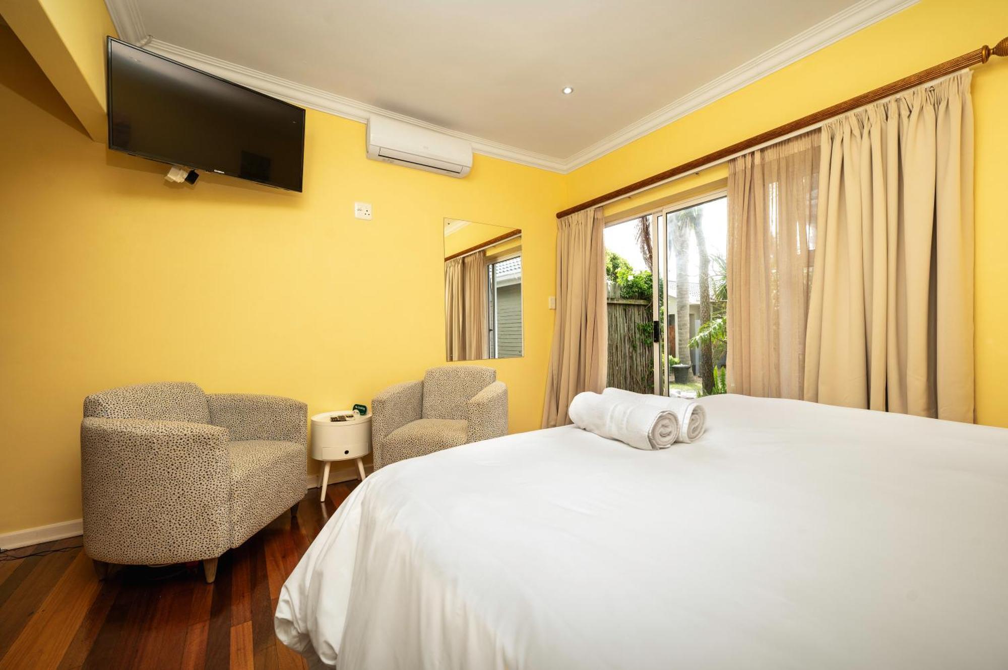 Africa Beach B&B Порт Елизабет Екстериор снимка