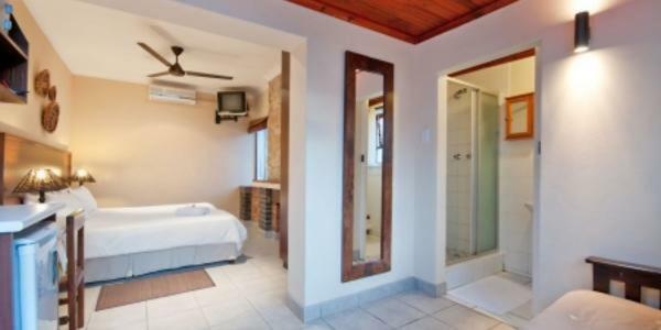 Africa Beach B&B Порт Елизабет Екстериор снимка
